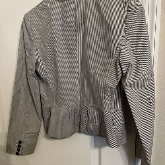 Burberry jacket - Picture 6 of 7